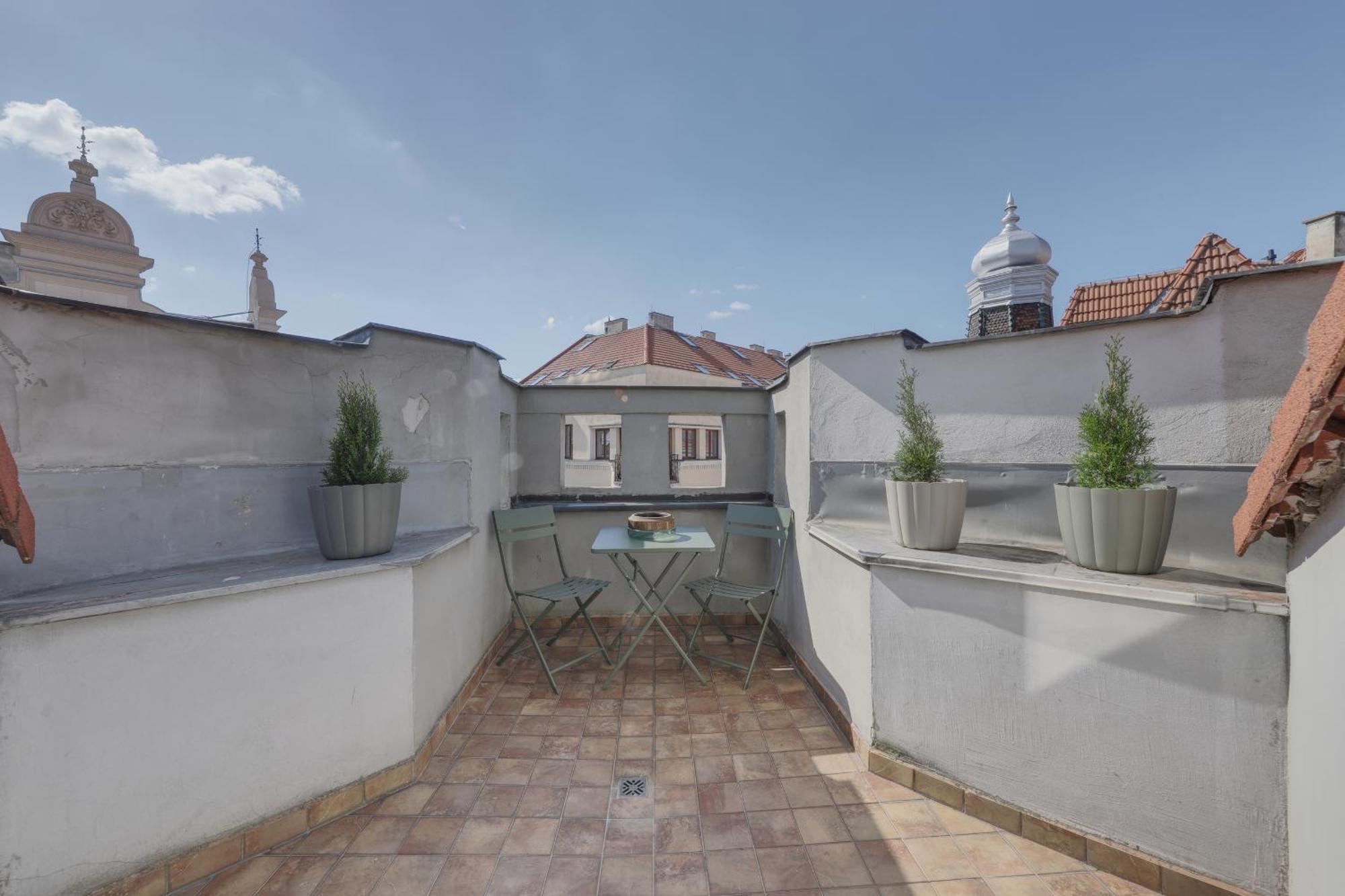 Aneri Apartment Old Town براتسيلافا المظهر الخارجي الصورة