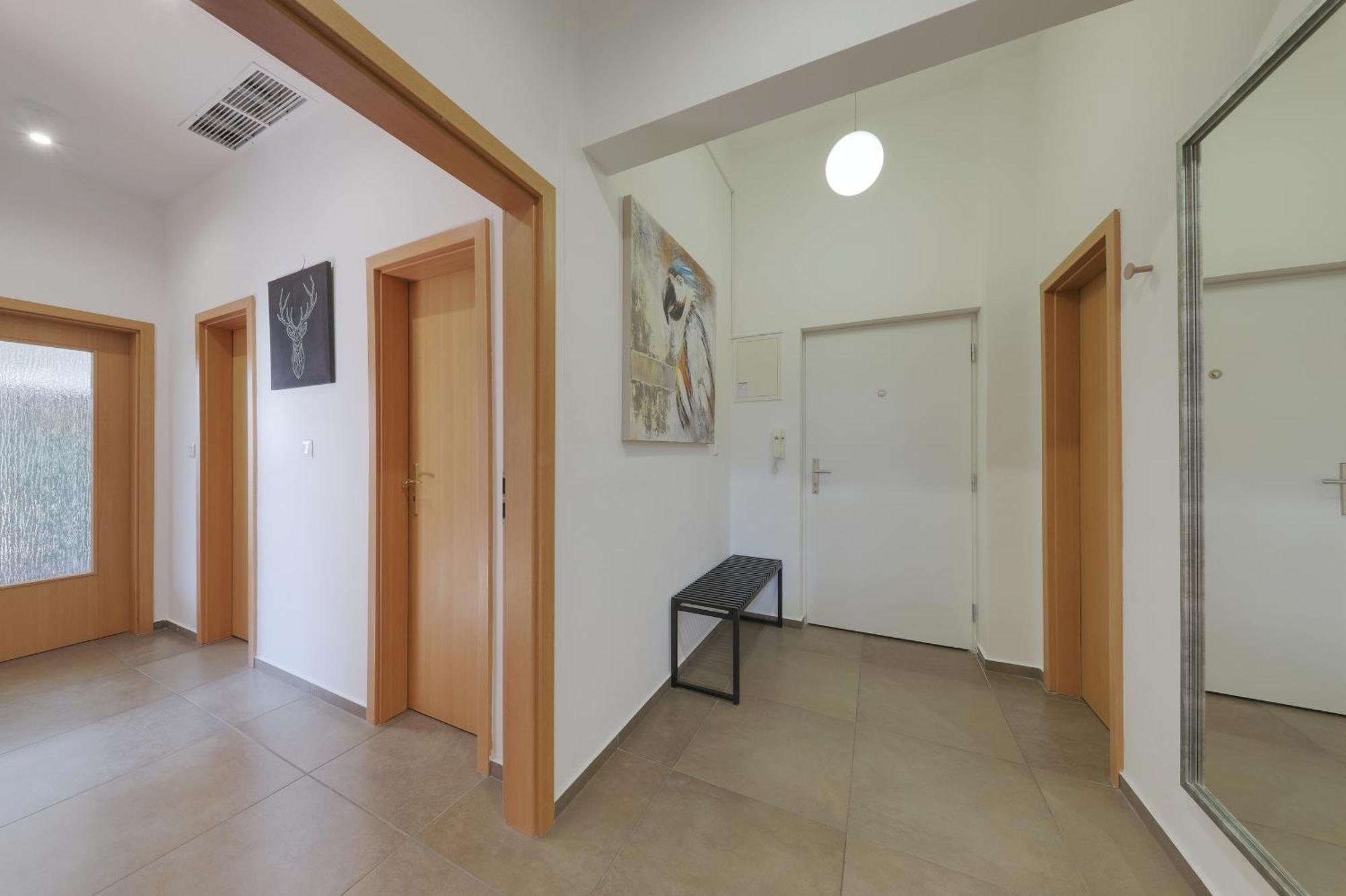 Aneri Apartment Old Town براتسيلافا المظهر الخارجي الصورة